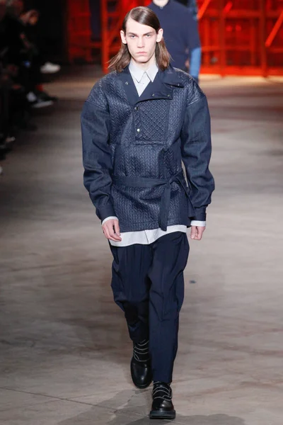 Look 14